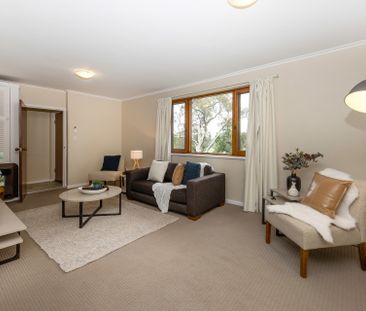 94 Lambrigg Street, Farrer ACT 2607 - House For Rent | Domain - Photo 2