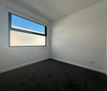 Brand-New Boutique Complex - 2 Bedroom Townhouse - Photo 4