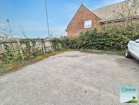 2 bed apartment to rent in Church Road, Bishops Cleeve, GL52 - Photo 2