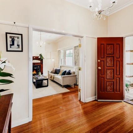 4 Bed, 1 Bath - Photo 1