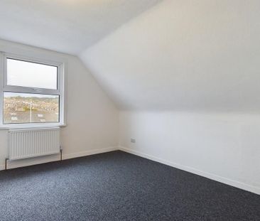 4 bedroom maisonette to rent - Photo 3