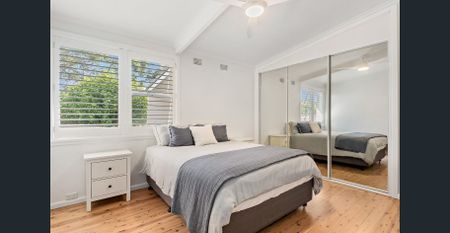 Renovated modernist family home in sought-after position - Photo 3