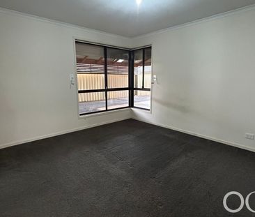 Open The Door to Spacious, Comfortable Family Living - Photo 6