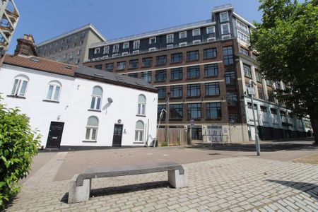 2 bedroom flat to rent - Photo 4