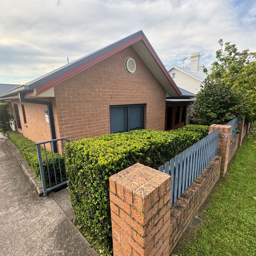 LOCATION AT IT'S PRIME! - Photo 1