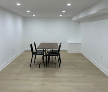 Detached Home For Lease | W9246043 - Photo 1