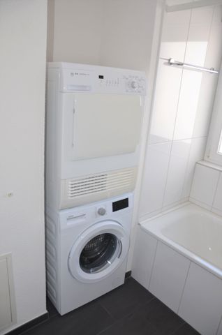 "grosszügige, moderne 2.5-Zimmer-Attika-Wohnung mit grosser Dachterrasse" - Foto 5