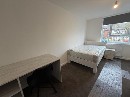 6 bedroom flat to rent - Photo 4