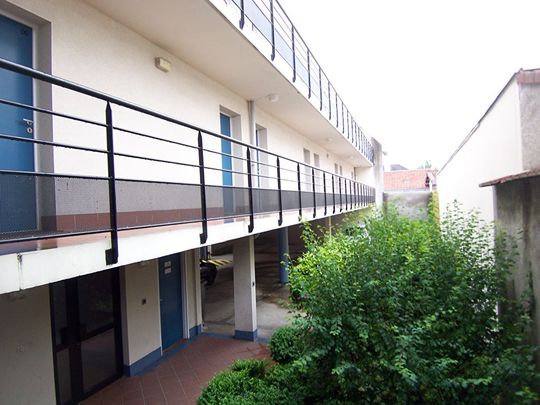 Appartement à louer - REIMS- QUARTIER STE ANNE - Photo 1