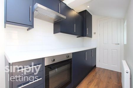 1 bedroom flat to rent - Photo 4