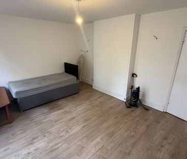 4 bedroom house to rent - Photo 5