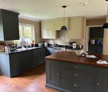 4 bedroom detached house to rent - Photo 4
