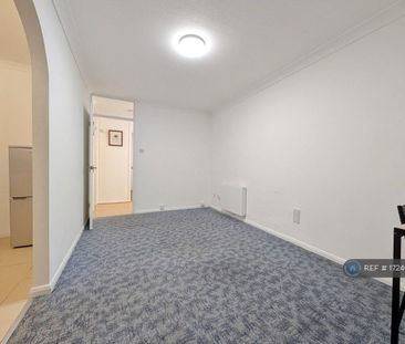 1 bedroom maisonette to rent - Photo 3