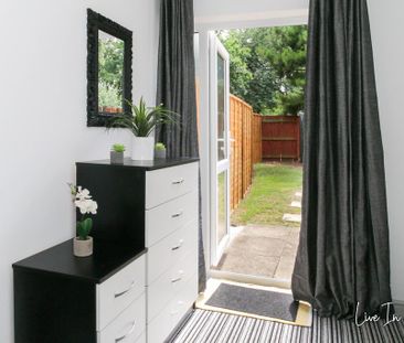 Studio to rent - Photo 3