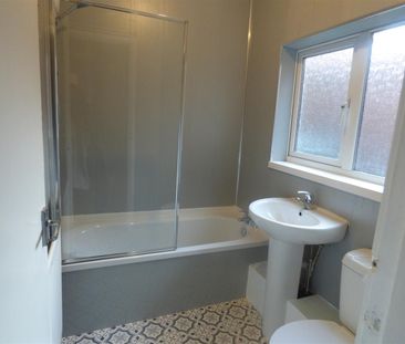 2 bed flat to rent in Worley Avenue, Low Fell, Gateshead - Photo 5