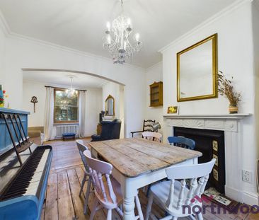 2 bedroom terraced house to rent - Photo 4