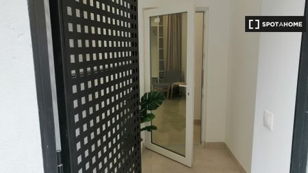 valencia, Valencian Community 46006 - Photo 4