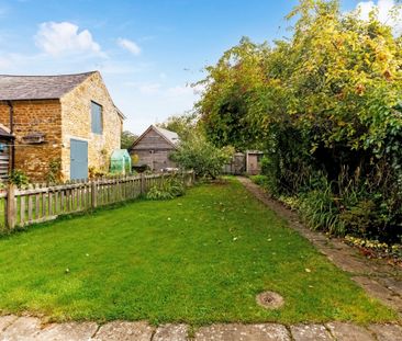 2 bedroom semi-detached house to rent - Photo 1