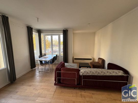 Location Appartement 3 pièces 82m² - Photo 1