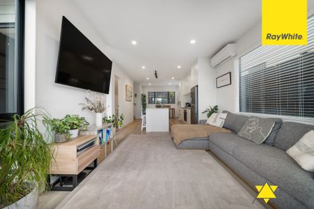 Modern Living in the Heart of Te Atatu South - Photo 2