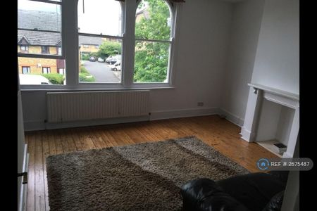2 bedroom flat to rent - Photo 4