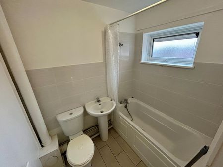 1 Bed Maisonette, Victoria Road, B6 - Photo 4