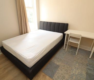 Room in a Shared House, Woodstock Terrace, E14 - Photo 4