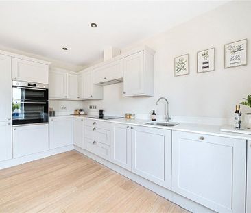 4 bedroom detached house to rent - Photo 5