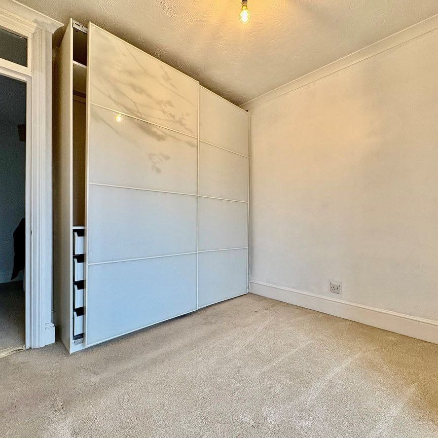 Lygean Avenue, Herts, Ware - Photo 1