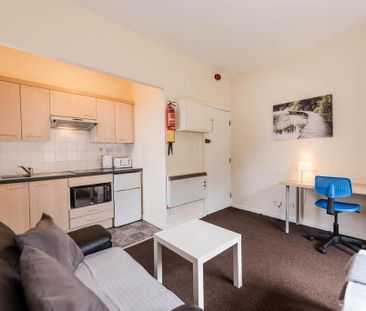 Studio to rent - Photo 3