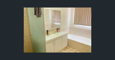 ABSOLUTELY ASHBURTON - 3x2 Close to CBD - Photo 2