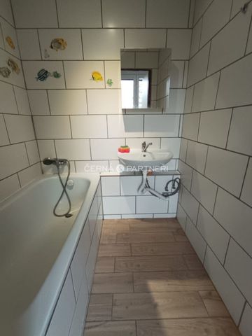 Pronájem bytu 2+1 64 m² - Fotografie 4