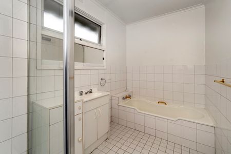 1/3 Park Avenue, Glen Huntly VIC 3163 - Apartment For Rent | Domain - Photo 4