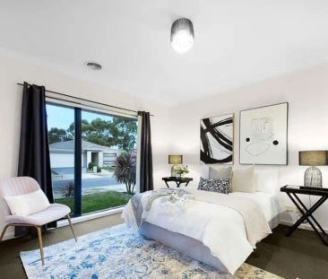 “Charming East-Facing Family Home in the Alamanda School Zone” - Photo 1