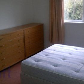 Three bed house , Clontarf - Photo 1