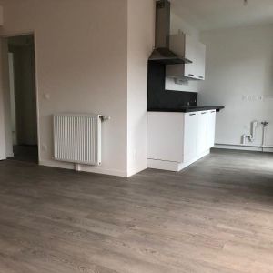 Location Appartement 3 pièces 63m² NOTRE DAME DE BONDEVILLE 76960 - Photo 2