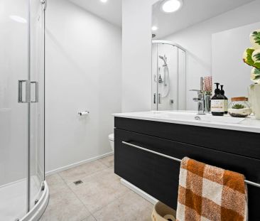 Modern New build Home - Photo 5