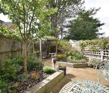 Finnart Close, Weybridge, KT13 - Photo 3
