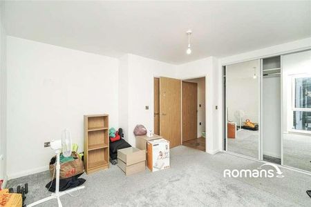 Farnborough Road, Farnborough, Hampshire, GU14 - Photo 5