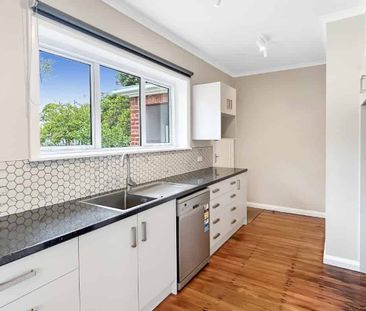 WEST END - 4 BEDROOMS - Photo 3