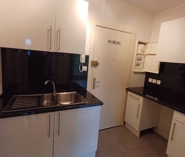 Location Appartement 2 pièces 32m² - Photo 4