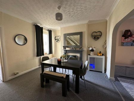 3 bedroom house to rent - Photo 2