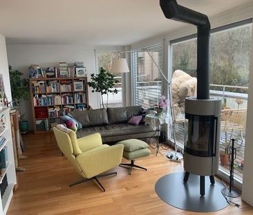 APPARTEMENT EN ATTIQUE 3 PIÈCES À TWANN (BE), MEUBLÉ, DURÉE DÉTERMINÉE - Photo 3