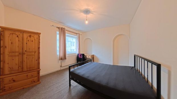 5 bedroom terraced house to rent - Photo 1