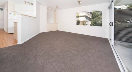 THE PALMS - HERNE BAY - Photo 5