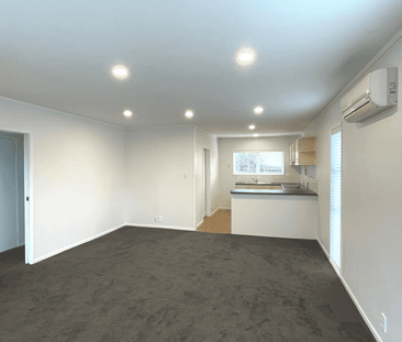 2 bedrooms + 1 bathroom - Photo 3