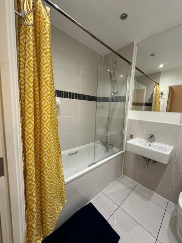 Room in a Shared Flat, Dan Court, NW10 - Photo 4