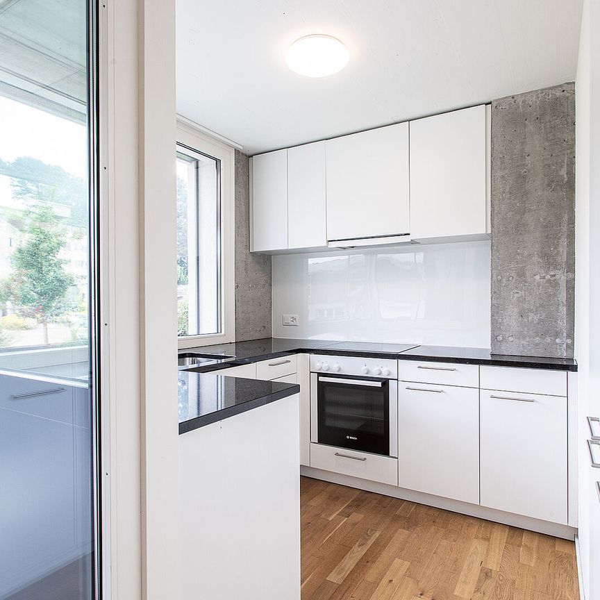 MODERNE Wohnung in Flawil - Foto 1