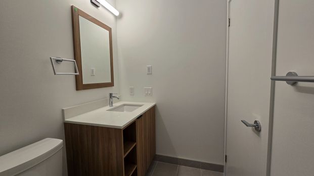 For Lease - 1037 The Queensway N/A Unit# 615, Toronto, Ontario - Photo 1