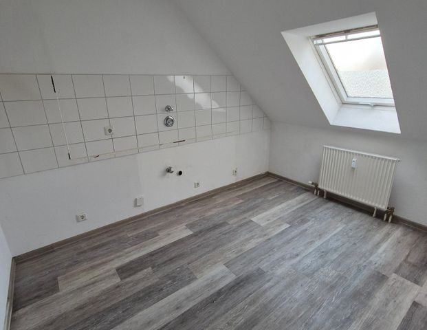 Hochuferstr. 44 \ Dachgeschoss \ Obj. rechts - Photo 1